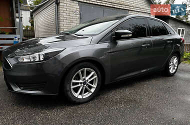 Седан Ford Focus 2016 в 