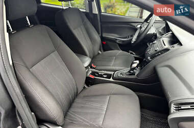 Седан Ford Focus 2016 в 