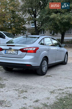 Седан Ford Focus 2011 в 