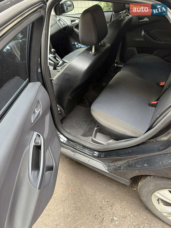 Хетчбек Ford Focus 2012 в Сумах