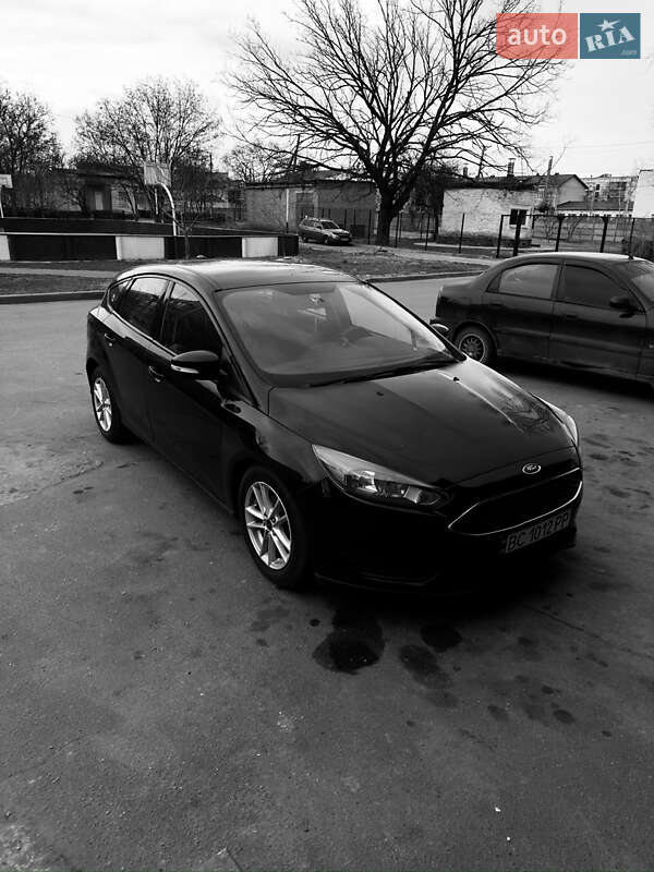 Хетчбек Ford Focus 2017 в Дніпрі
