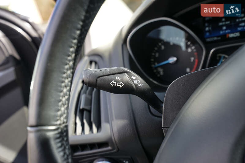 Хэтчбек Ford Focus 2015 в Львове