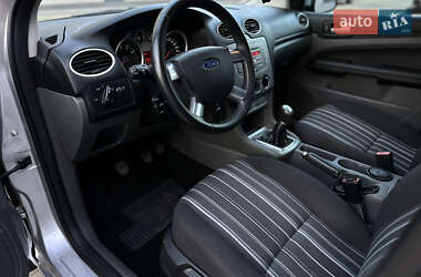 Седан Ford Focus 2009 в 