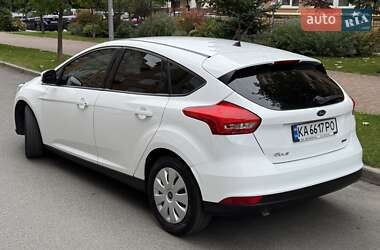 Хэтчбек Ford Focus 2015 в 