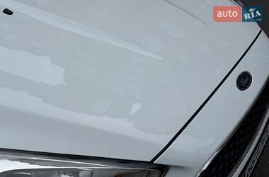 Хэтчбек Ford Focus 2015 в 