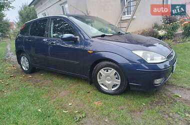 Хэтчбек Ford Focus 2002 в 
