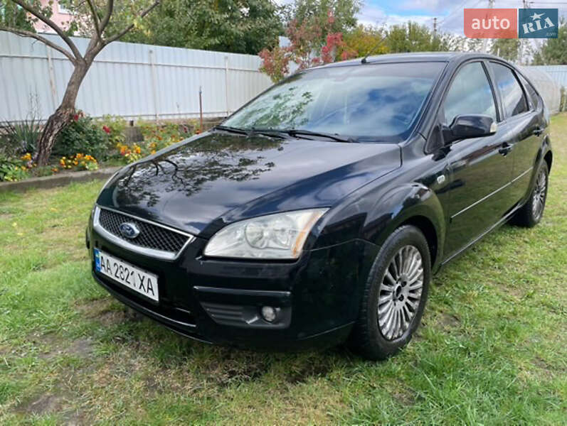 Хэтчбек Ford Focus 2007 в Вышгороде