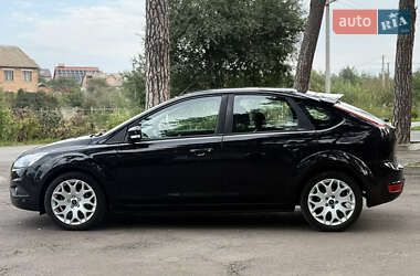 Хэтчбек Ford Focus 2009 в 