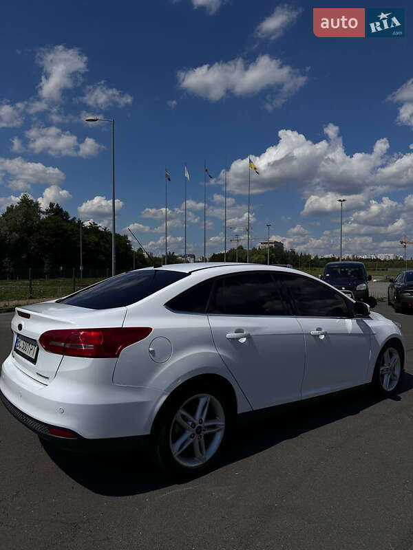 Седан Ford Focus 2015 в Львове