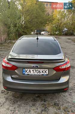Седан Ford Focus 2013 в 