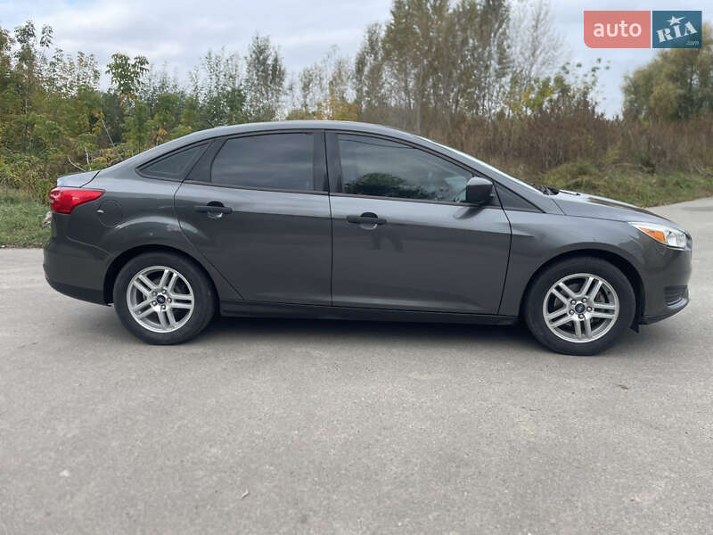 Седан Ford Focus 2017 в Сумах