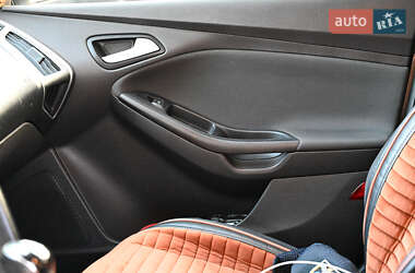 Универсал Ford Focus 2014 в 