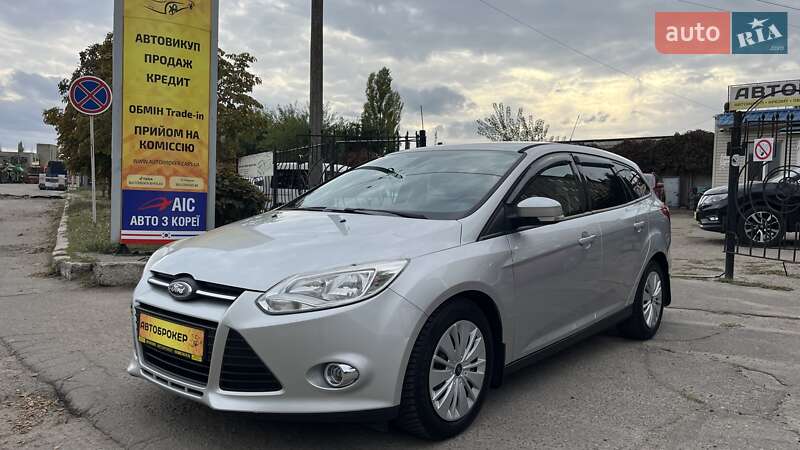 Универсал Ford Focus 2014 в 