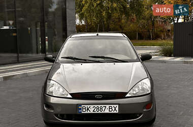 Седан Ford Focus 2003 в 