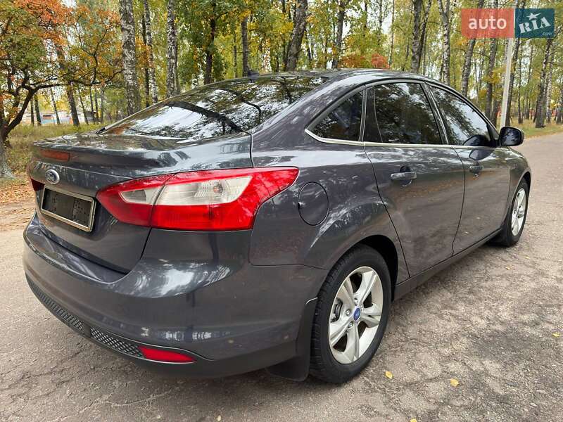 Седан Ford Focus 2013 в Охтирці