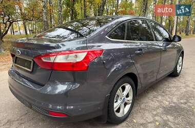 Седан Ford Focus 2013 в 
