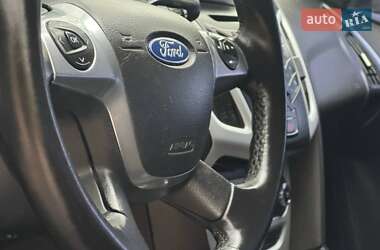 Седан Ford Focus 2013 в 