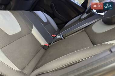 Седан Ford Focus 2013 в 