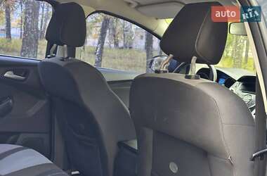 Седан Ford Focus 2013 в 