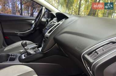 Седан Ford Focus 2013 в 