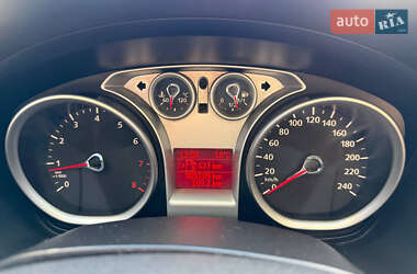 Хетчбек Ford Focus 2009 в 