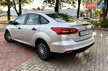 Седан Ford Focus 2016 в 