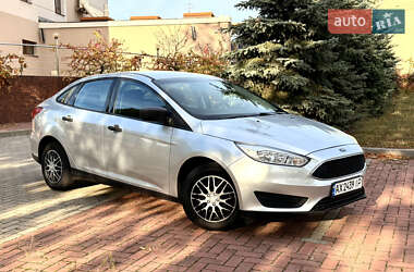 Седан Ford Focus 2016 в 