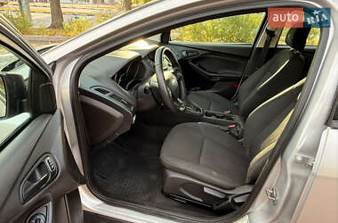 Седан Ford Focus 2016 в 