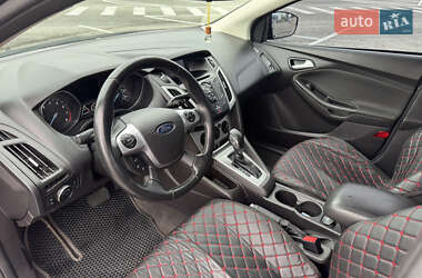 Седан Ford Focus 2014 в 