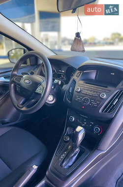 Седан Ford Focus 2016 в 