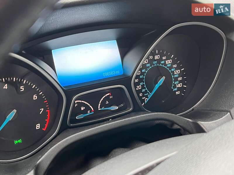 Хэтчбек Ford Focus 2011 в Киеве фото 30 Хэтчбек Ford Focus 2011 в Киеве