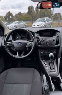 Седан Ford Focus 2016 в 