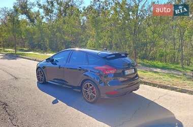 Хэтчбек Ford Focus 2017 в 