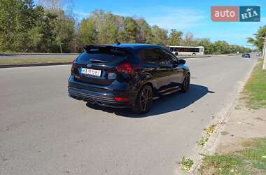 Хэтчбек Ford Focus 2017 в 