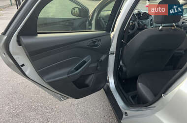 Седан Ford Focus 2012 в 