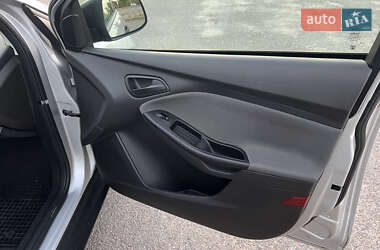 Седан Ford Focus 2012 в 