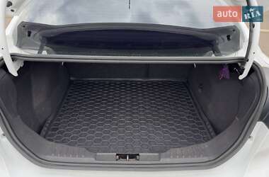 Седан Ford Focus 2015 в 
