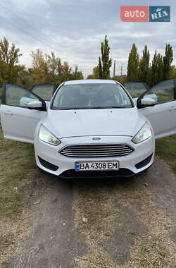 Седан Ford Focus 2016 в 