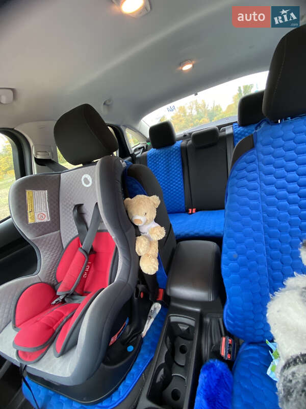 Седан Ford Focus 2016 в Кропивницком фото 17 Седан Ford Focus 2016 в Кропивницком