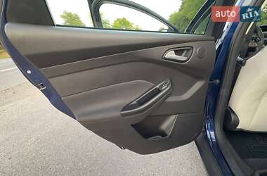 Седан Ford Focus 2016 в 