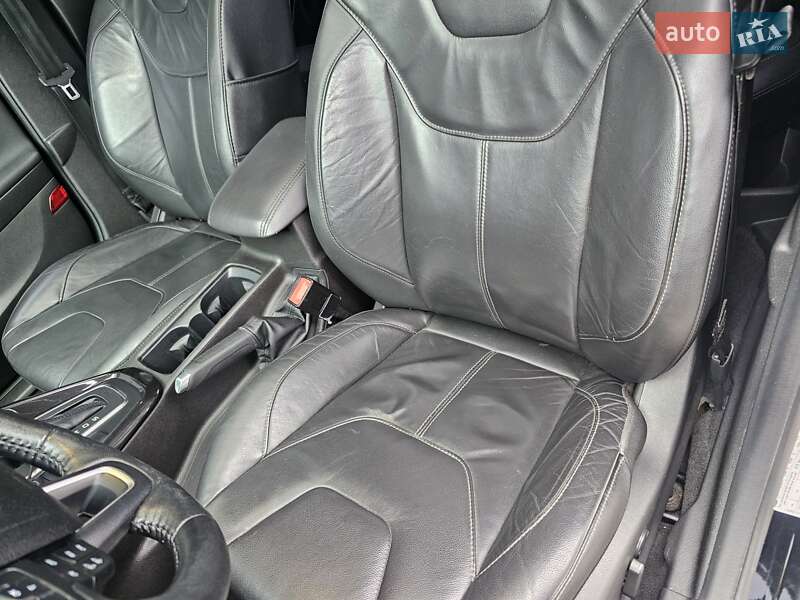 Седан Ford Focus 2016 в Киеве