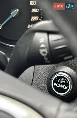 Универсал Ford Focus 2012 в 