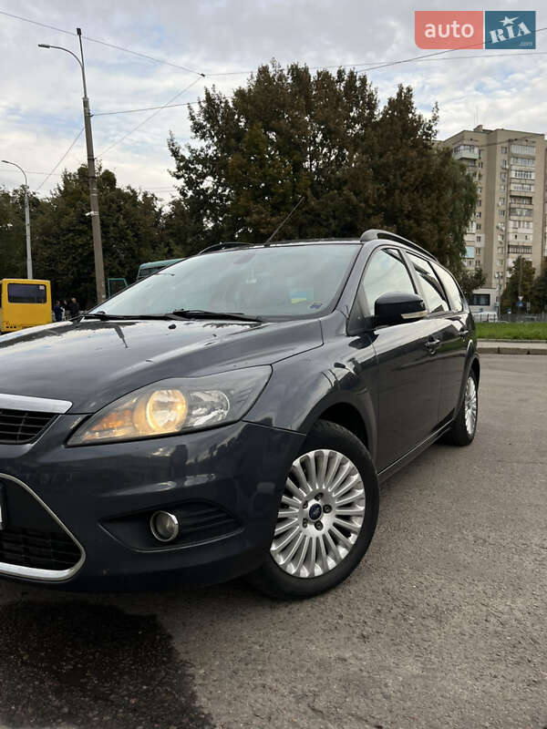 Универсал Ford Focus 2010 в 