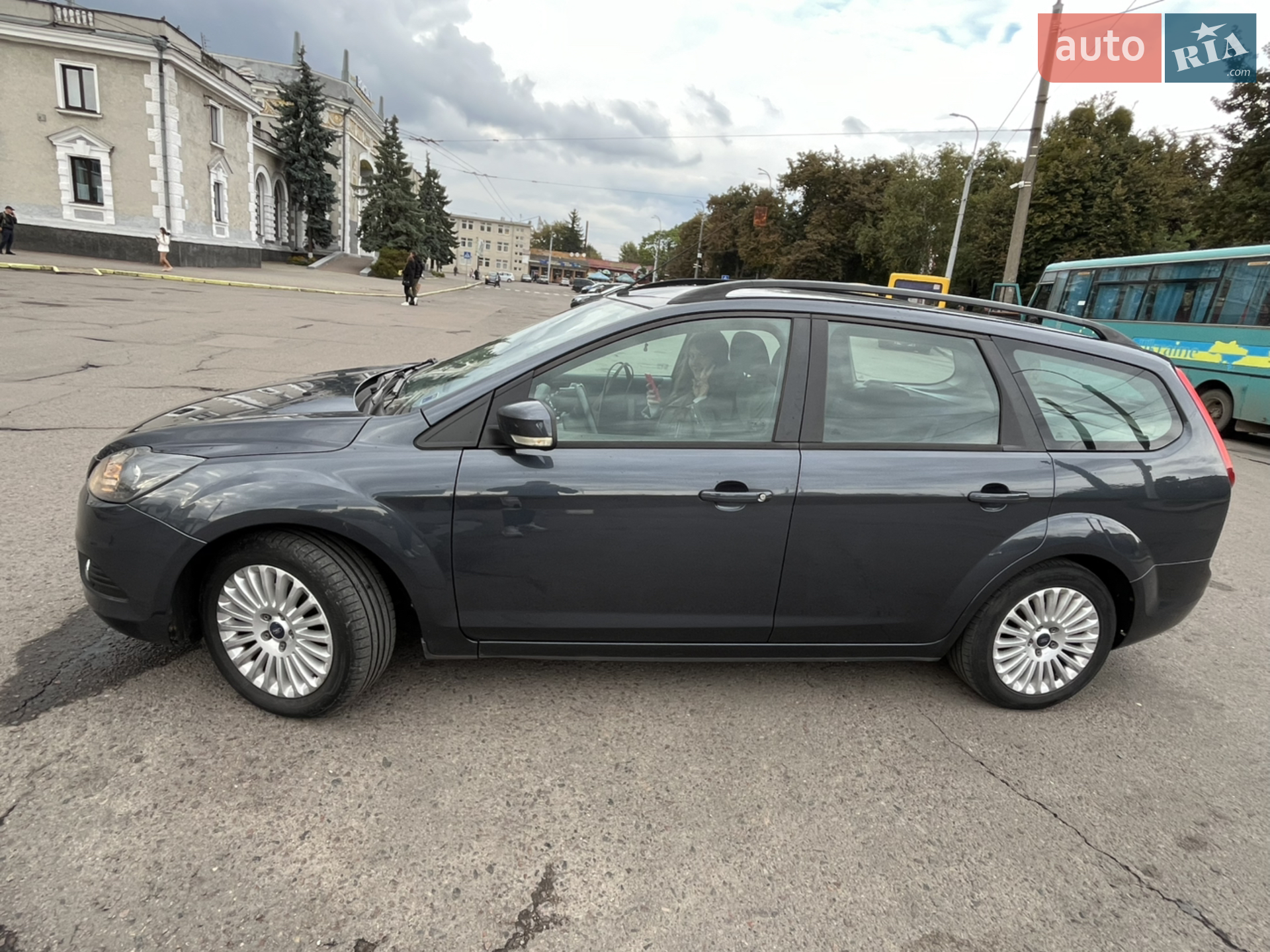 2010 Ford Focus - мініатюра 6