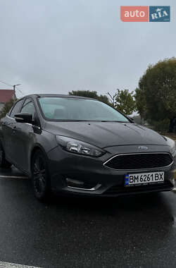 Седан Ford Focus 2015 в 
