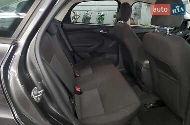 Седан Ford Focus 2015 в 