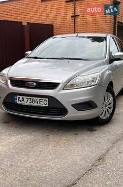 Универсал Ford Focus 2010 в 