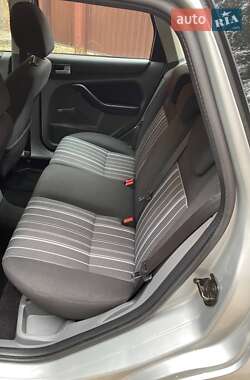 Универсал Ford Focus 2010 в 