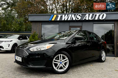 Седан Ford Focus 2015 в 