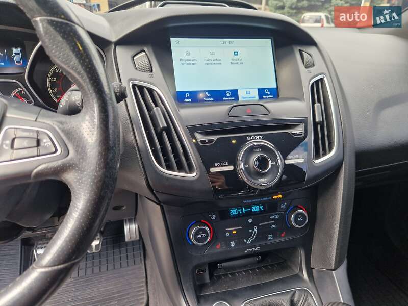 Хэтчбек Ford Focus 2017 в Днепре